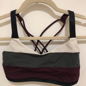 Lululemon sports bra